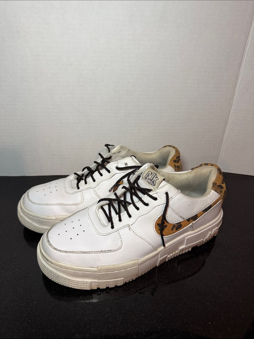 NIKE Air Force 1 Low Pixel SE White Leopard Women's Sneakers 7.5 - Picture 7 of 16